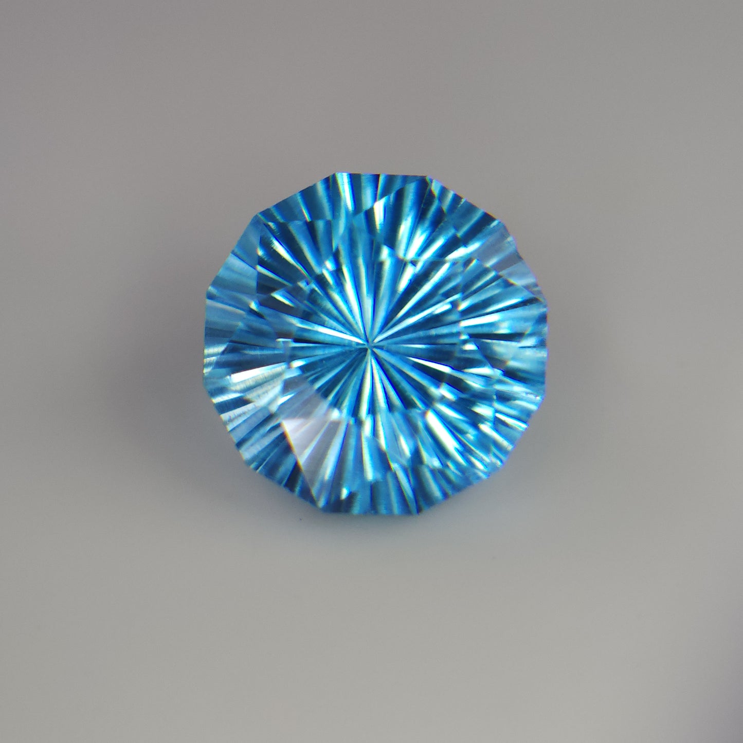 Natural swiss blue topaz, 6.5 mm swiss blue topaz round, sunburst cut swiss blue topaz, 1. 35 carat swiss blue topaz for jewellery.