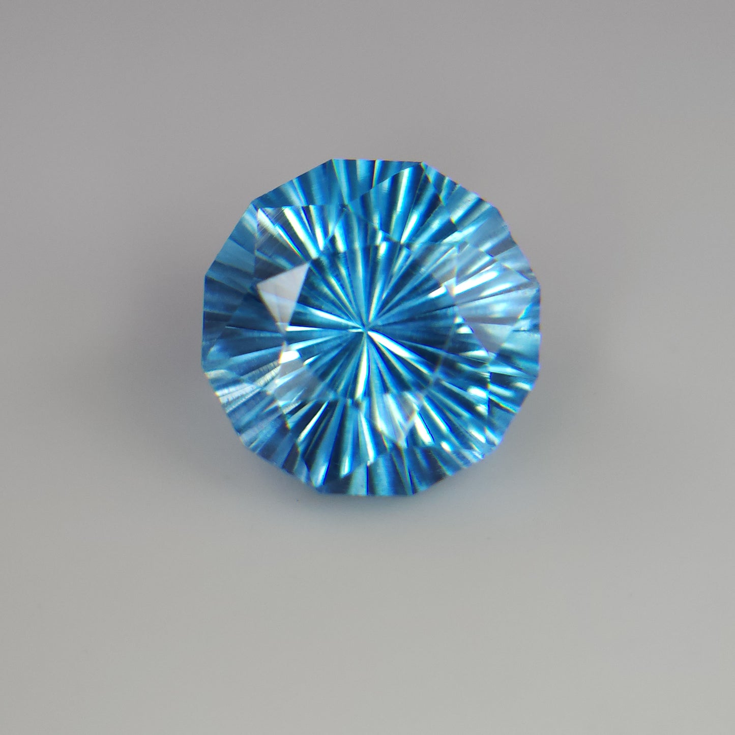 Natural swiss blue topaz, 6.5 mm swiss blue topaz round, sunburst cut swiss blue topaz, 1. 35 carat swiss blue topaz for jewellery.