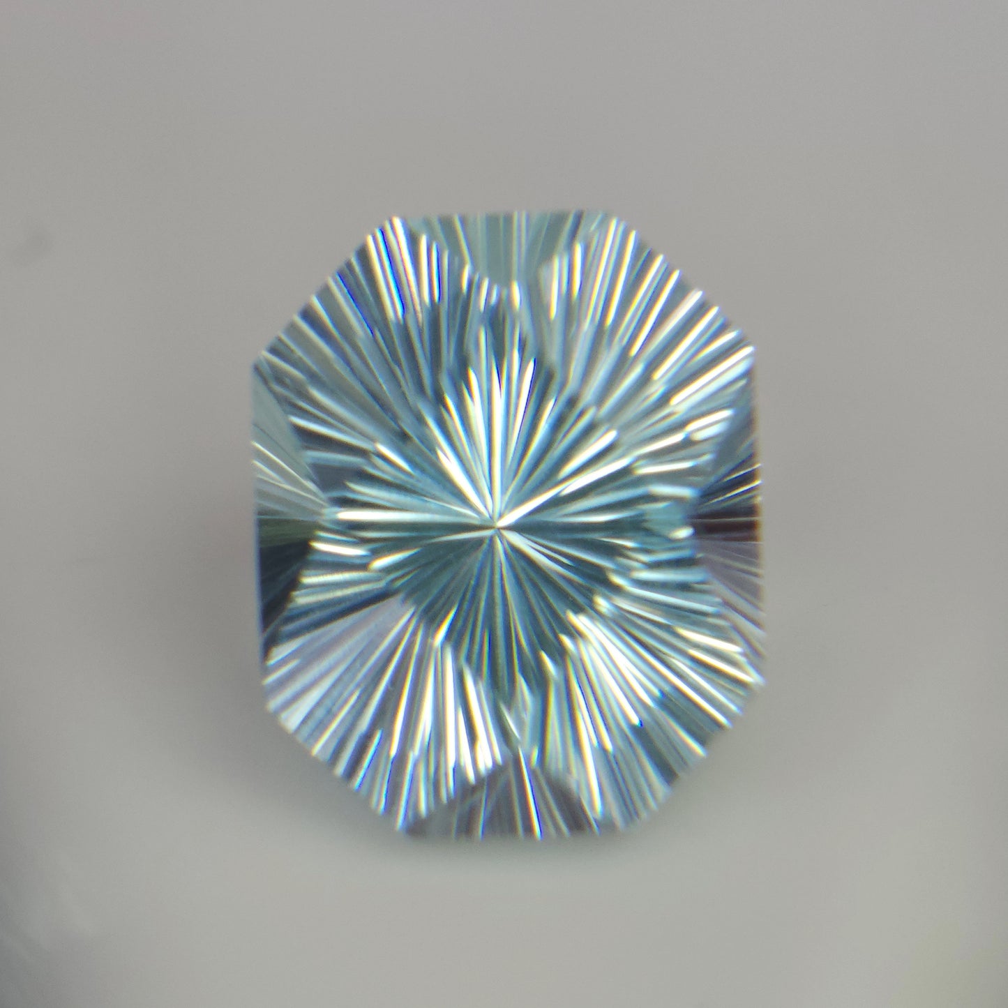 Sunburst Cut Aquamarine Gemstone: 3 Carat Icy Light Blue, 10mm